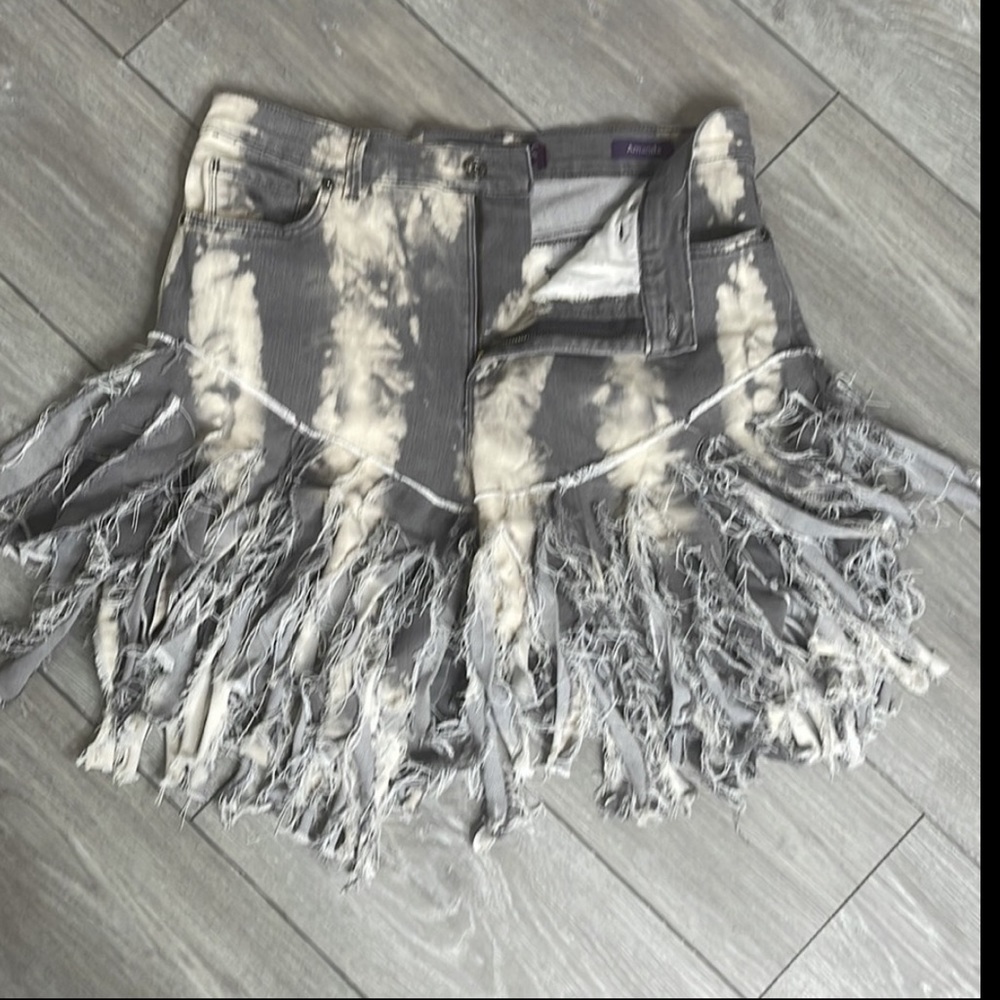 Distressed High Waist Bleach Washed Denim Shorts - Picture 14 of 14